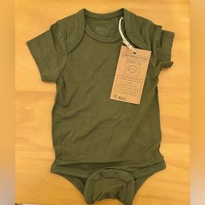 Newborn Kyte baby Onsie - Olive NWT